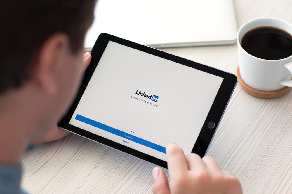 Using LinkedIn to Generate Leads and Cultivate Thought Leadership