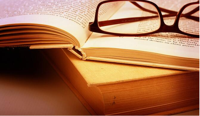 Learn From the Greats: The 7 Best Business Books of All Time