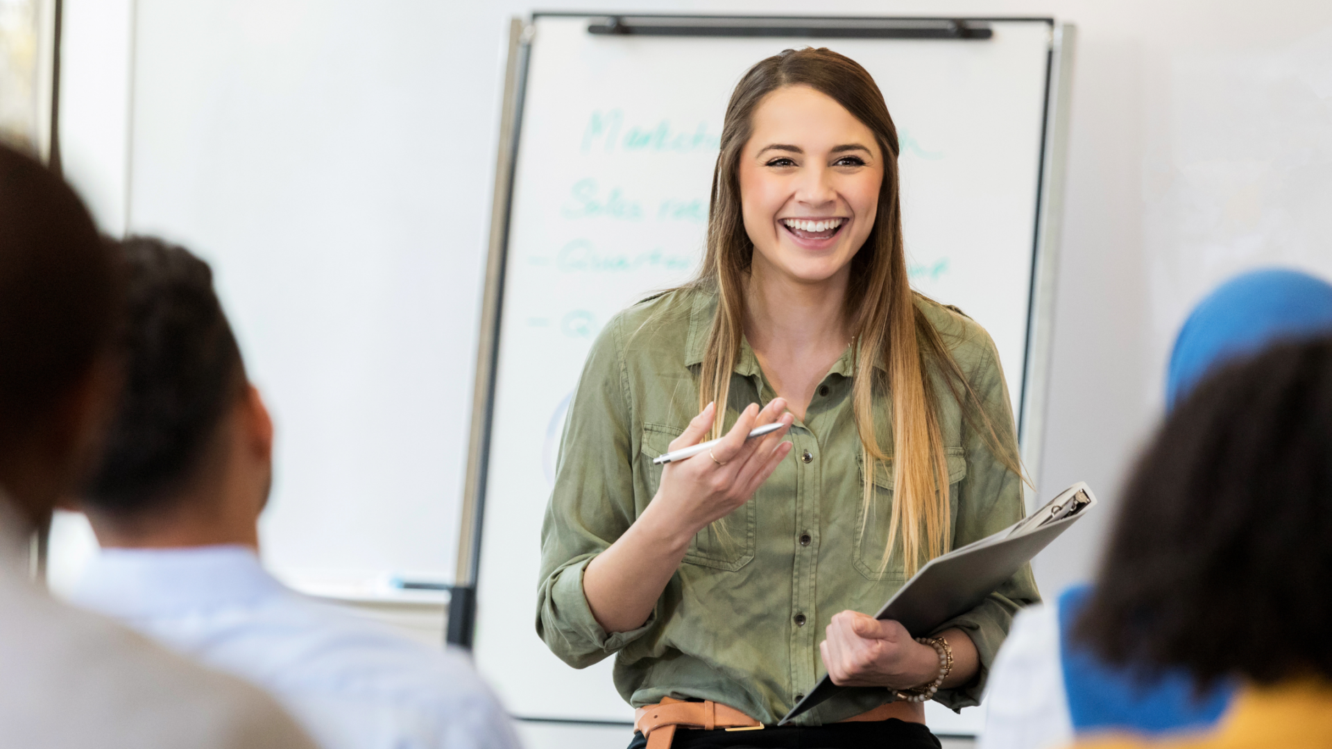 Leadership Training vs. Management Training What’s the Difference